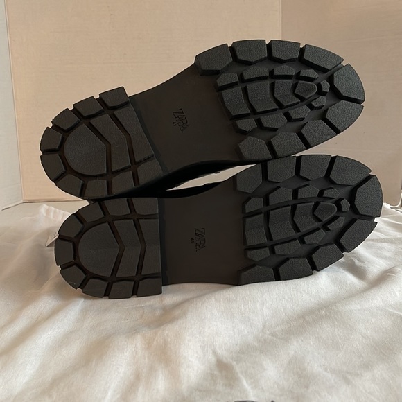 NEW Buckled Leather Ankle Boots - Picture 16 of 16